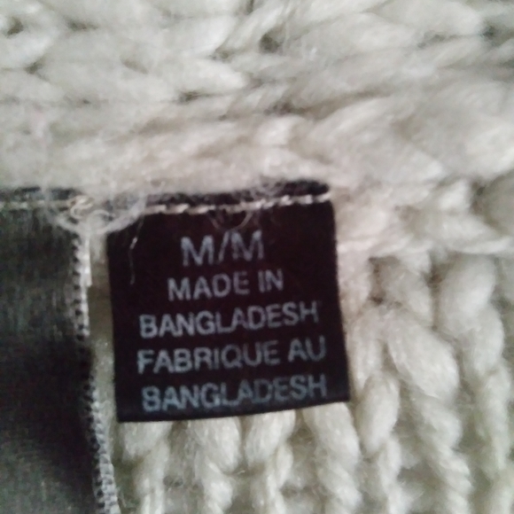 Long thick knit/sweater - Picture 4 of 5